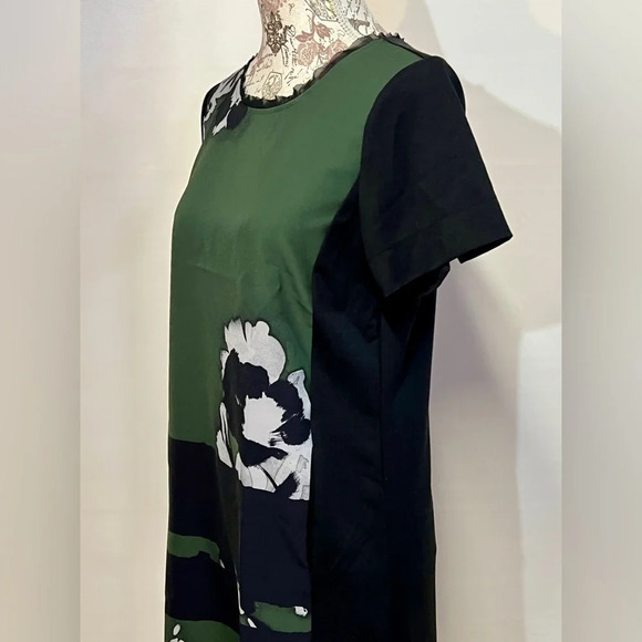 SIMPLY VERA Hunter green and black floral design shift dress size M. - Picture 3 of 14